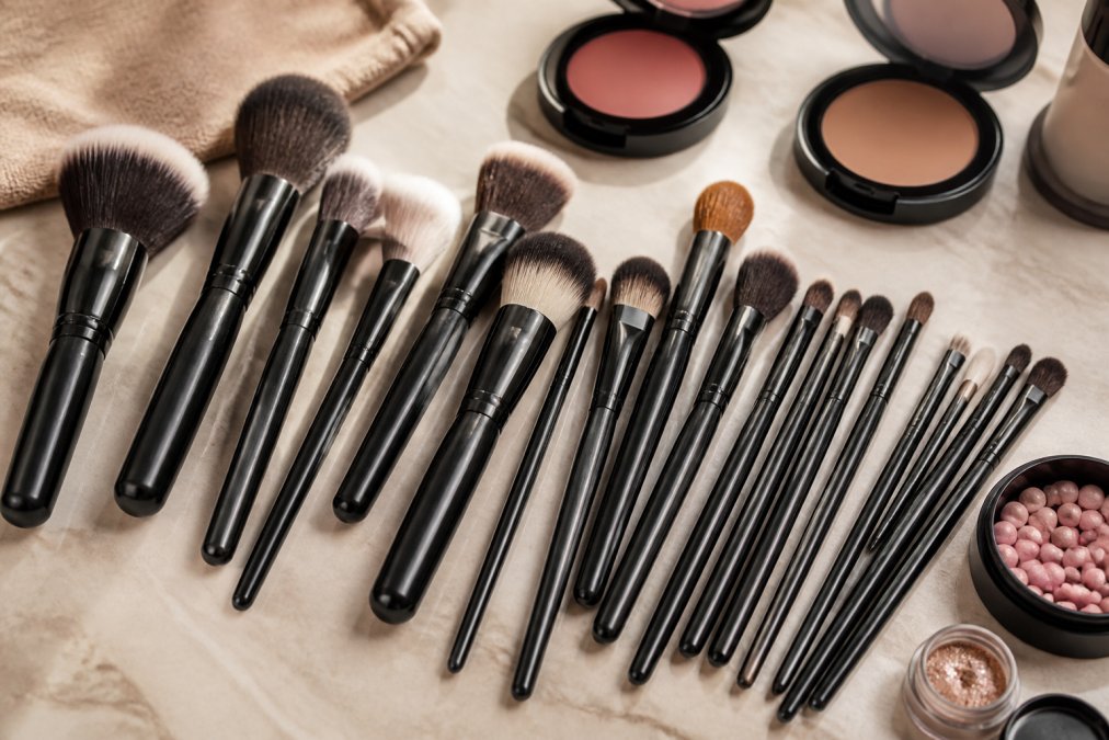 Best Professional Makeup Brush Sets: 2026 Guide