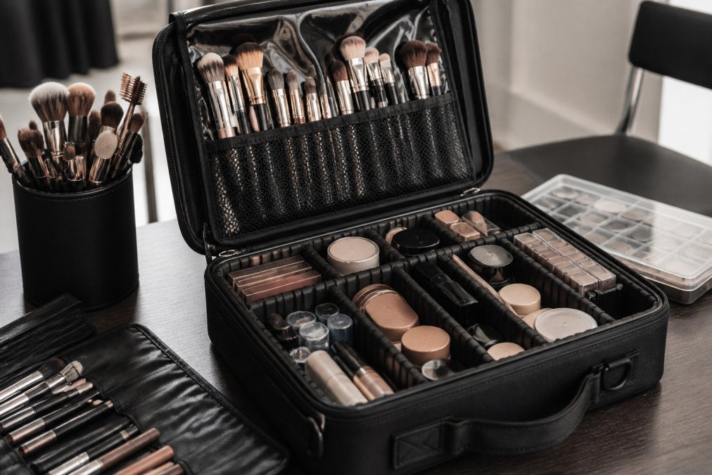 How to Build a Professional Makeup Kit: 2026 Guide